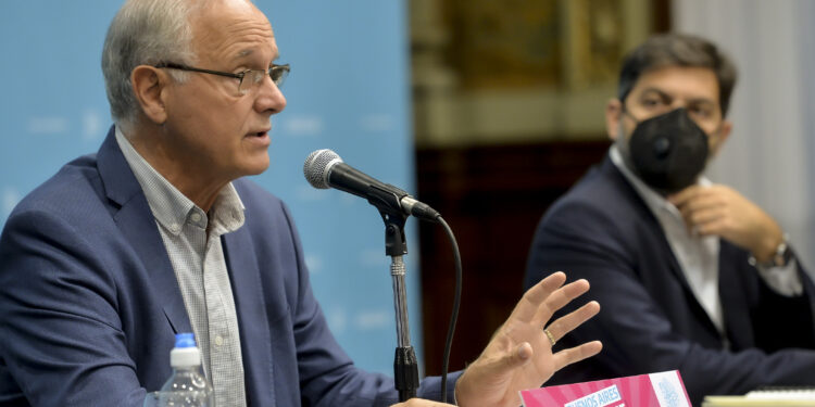 GOLLÁN: «LA CURVA DE CONTAGIOS DEJÓ DE BAJAR Y HOY HAY UN PROMEDIO DE 400 CASOS DIAROS MÁS»