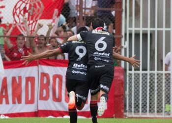 INDEPENDIENTE RIVADAVIA EMPATÓ CON DEPORTIVO MORÓN, PERO SIGUE EN LA CIMA DE LA ZONA B DE LA PRIMERA NACIONAL