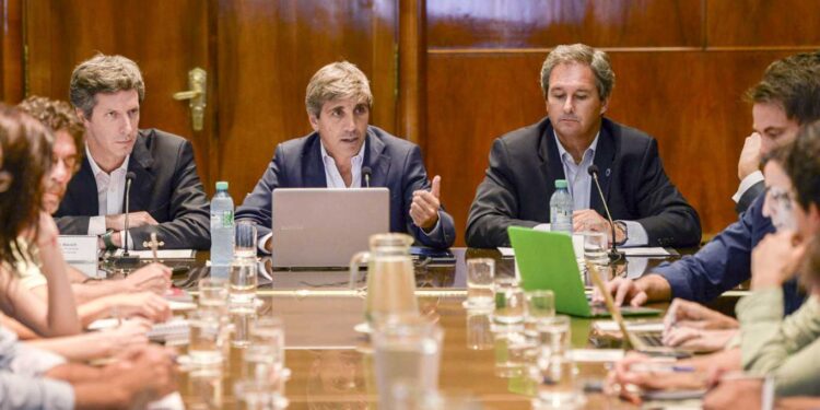 PROCESARON AL EX SECRETARIO DE FINANZAS DE MACRI POR IRREGULARIDADES EN LA COLOCACIÓN DE DEUDA