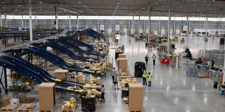 COMERCIO INTERIOR MULTÓ A MERCADO LIBRE Y SUAVESTAR POR INFRACCIONES DURANTE EL HOT SALE