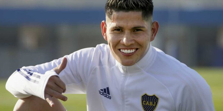 CAMPUZANO CHOCÓ CUANDO SE DIRIGÍA AL ENTRENAMIENTO DE BOCA