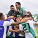 BANFIELD, EL EQUIPO MÁS AFECTADO POR BROTE DE CORONAVIRUS, VISITA AL NECESITADO CENTRAL EN ROSARIO