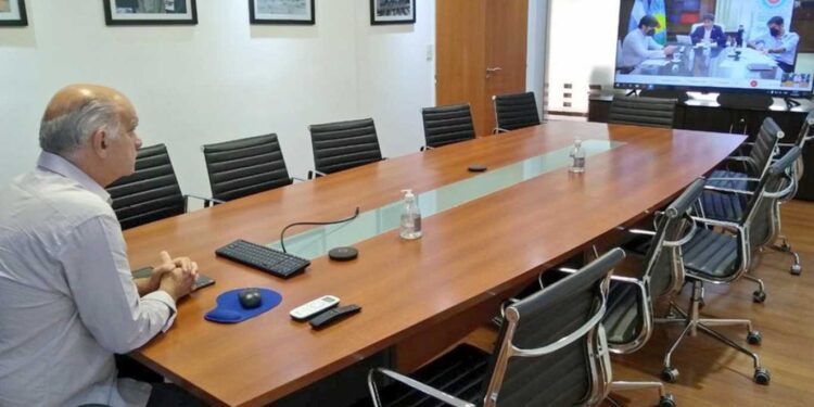 GRINDETTI CONVOCÓ A ORGANIZACIONES SOCIALES PARA ACORDAR QUE NO HAYA PROTESTAS HASTA FIN DE MES