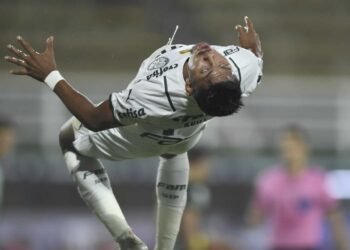 SE DEFINIÓ EL CRONOGRAMA PARA LA COPA LIBERTADORES: BOCA DEBUTARÁ EN LA ALTURA DE LA PAZ Y RIVER EN RÍO DE JANEIRO