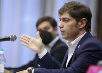 KICILLOF ALERTÓ QUE LA SEGUNDA OLA «ES UN TSUNAMI» Y ANUNCIÓ QUE COMERCIOS DEBERÁN CERRAR A LAS 20:00
