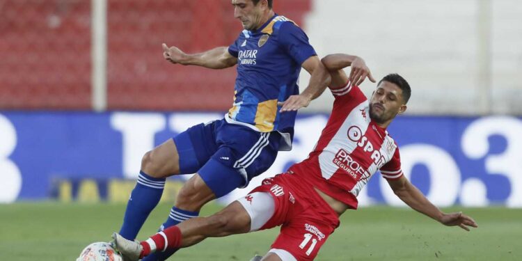 BOCA TUVO OTRA FLOJA ACTUACIÓN Y PERDIÓ CON UNIÓN EN SANTA FE DESPUÉS DE 18 AÑOS