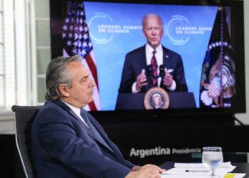 CUMBRE DE LÍDERES SOBRE EL CLIMA: ALBERTO FERNÁNDEZ VOLVIÓ A PEDIR «CANJES DE DEUDA POR ACCIÓN CLIMÁTICA»