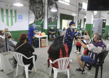 CORONAVIRUS EN LA ARGENTINA: REPORTARON 21.220 NUEVOS CONTAGIOS Y 298 MUERTES