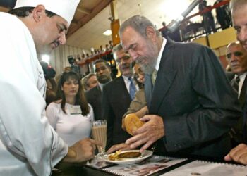 SE SABE QUE HOY ES EL DÍA INTERNACIONAL DE LA HAMBURGUESA, PERO NO CUÁNDO SE CREÓ NI DÓNDE