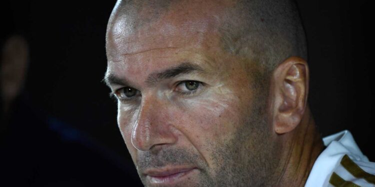 REAL MADRID CONFIRMÓ QUE ZINEDINE ZIDANE DEJÓ DE SER EL ENTRENADOR
