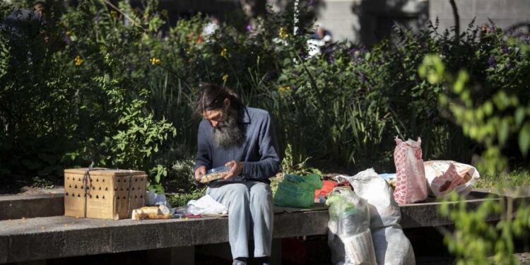 EN ABRIL UNA FAMILIA NECESITÓ $62.958 PARA NO SER POBRE: LA CANASTA BÁSICA SUBIÓ 3,4% Y LA ALIMENTARIA UN 3,9%