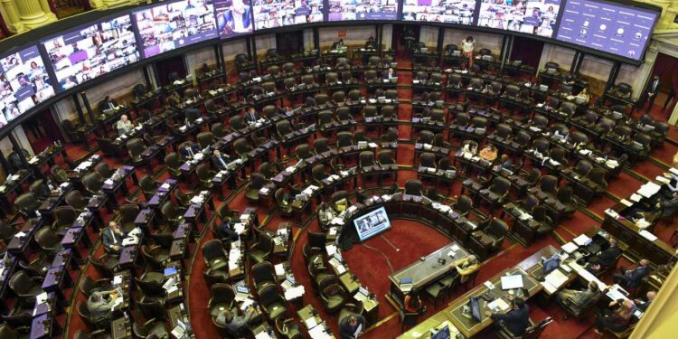 CÓMO EVOLUCIONÓ LA COPARTICIPACIÓN Y LAS TRANSFERENCIAS DE NACIÓN HACIA PROVINCIAS Y CABA EN MEDIO DE LA PANDEMIA