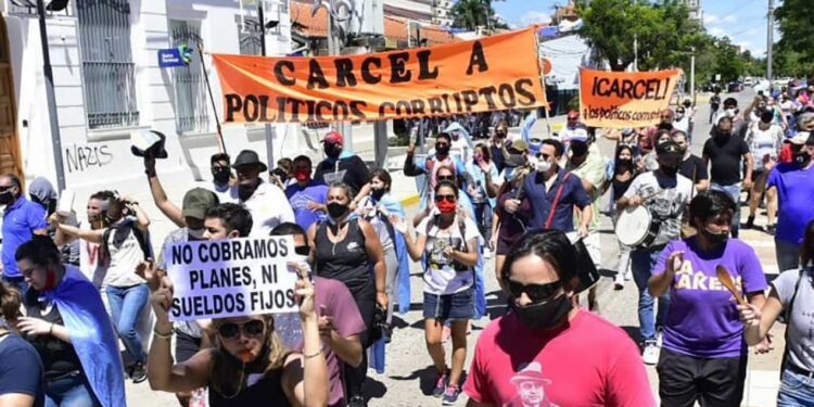DETUVIERON EN FORMOSA A LA CONCEJALA NEME DURANTE LA PROTESTA QUE SE REALIZABA CONTRA LAS RESTRICCIONES