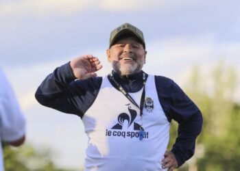LA JUNTA MÉDICA ENTREGÓ EL INFORME SOBRE LA MUERTE DE MARADONA Y LAS HERMANAS DEL ASTRO PIDIERON QUE SE INVESTIGUE SU FILTRACIÓN