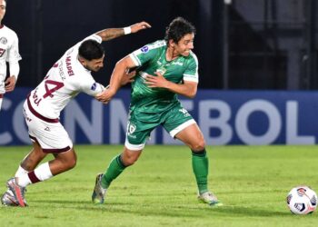 LANÚS SE IMPUSO EN PARAGUAY SOBRE LA EQUIDAD Y SIGUE CON VIDA EN EL GRUPO H PESE A LA GOLEADA DE GREMIO
