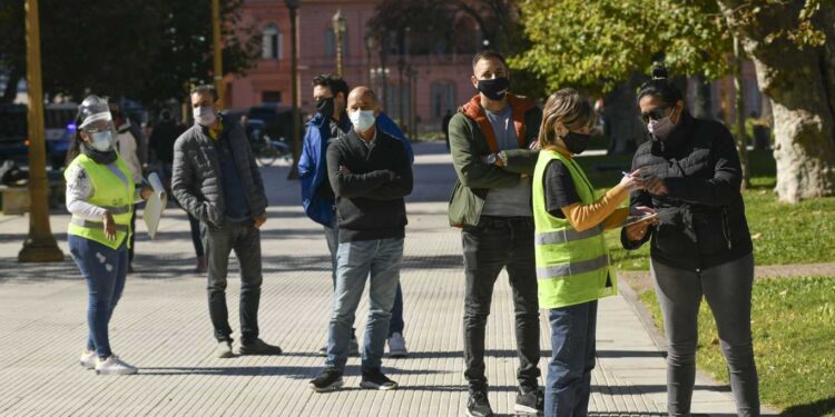 TRABAJADORES DE LA SALUD DE ATE-CAPITAL PARARON CON RECLAMOS SALARIALES Y LABORALES
