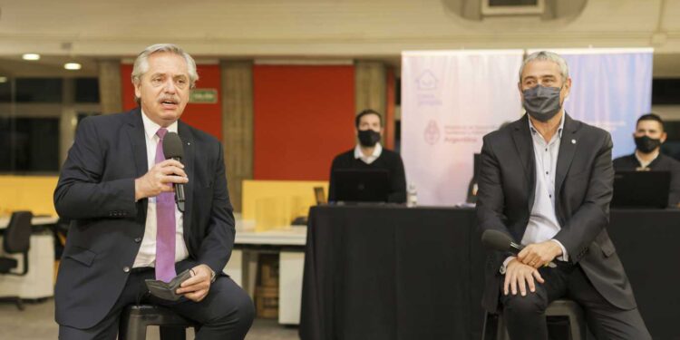 EL GOBIERNO LANZÓ LÍNEA DE FINANCIAMIENTO DE VIVIENDAS PARA MAYORES DE 60 AÑOS
