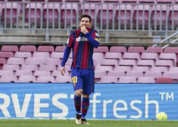 A UNA SEMANA DE QUE SE VENZA SU CONTRATO, EN BARCELONA HABLAN DE «BUENA SINTONÍA» CON MESSI, QUE NO DA EL «SÍ» DEFINITIVO