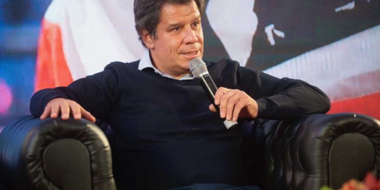 LA UCR APUESTA A LA UNIDAD DETRÁS DE MANES PERO POSSE MANTIENE SU CANDIDATURA Y QUIERE PASO