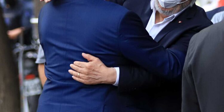 MOYANO SALIÓ A CRUZAR A KULFAS POR HABER CRITICADO LOS BLOQUEOS DE CAMIONEROS