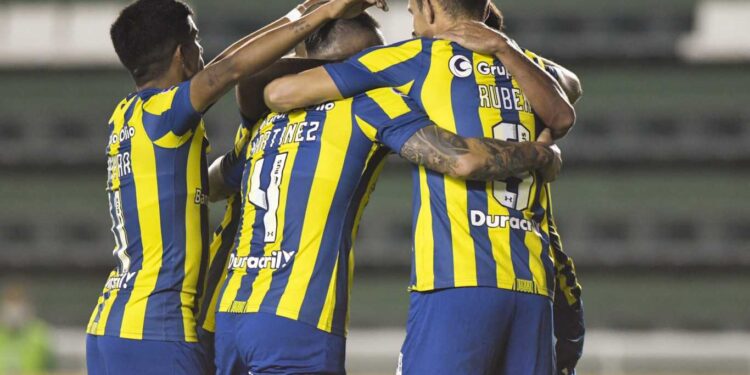 EN UNA JORNADA A PURO AMISTOSOS, GANARON INDEPENDIENTE, LANÚS, ROSARIO CENTRAL Y NEWELL`S