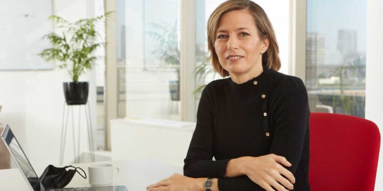 LA INDUSTRIAL CAROLINA CASTRO IRÁ SEGUNDA EN LA LISTA DE RANDAZZO EN BUENOS AIRES