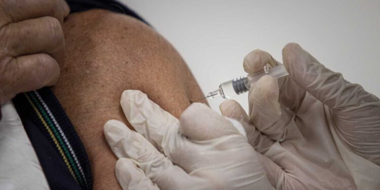 EL GOBIERNO DESTINÓ $3.000 MILLONES A OBRAS SOCIALES PARA QUE CANCELEN DEUDAS CON PROVEEDORES