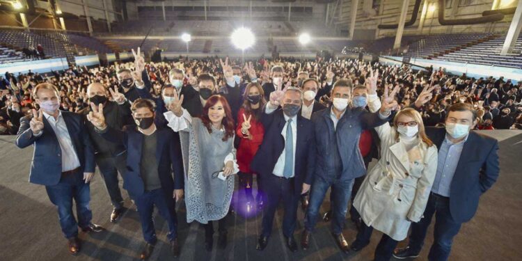 MÁXIMO KIRCHNER HABÍA ANTICIPADO HACE UN MES QUE EL «EQUILIBRIO POLÍTICO» DEL FRENTE DE TODOS IBA A CAMBIAR
