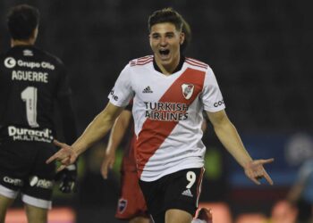 RIVER GOLEÓ A NEWELL´S EN ROSARIO Y NO LE PIERDE PISADA A LOS LÍDERES EN LA LIGA PORFESIONAL