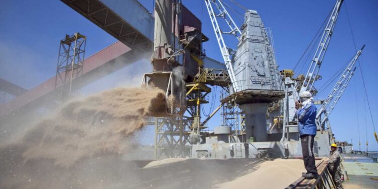 EL PRESUPUESTO 2022 RECORTA SUBSIDIOS Y PREVÉ UN AUMENTO DE 30% EN TARIFAS ELÉCTRICAS