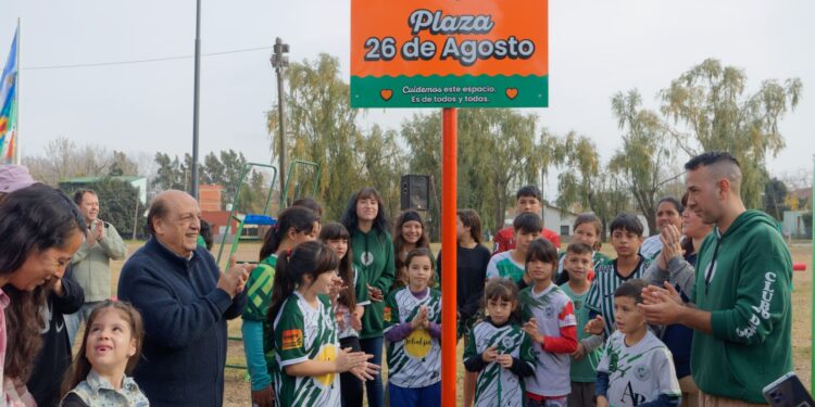 MUSSI INAUGURÓ OBRAS REALIZADAS EN LA PLAZA 26 DE AGOSTO