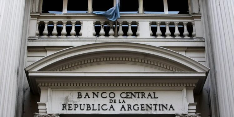 Empiezan los vencimientos de deuda: hay que pagar US$ 2.600 millones este martes