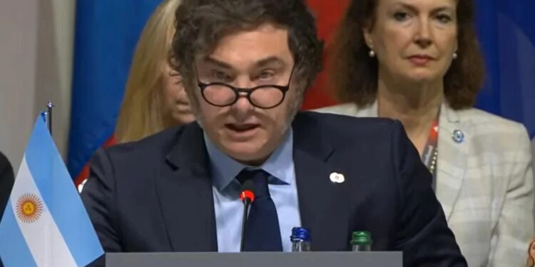 El gobierno de Argentina anunció que «desconoce» los resultados de Venezuela