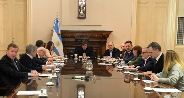 Milei encabezó nueva reunión de Gabinete con la presencia de Villarruel tras la tensión interna