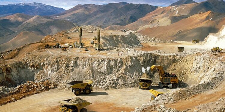 Empresas mineras presionan a las provincias para que adhieran al RIGI asegurando que hay inversiones por US$25 mil millones en espera