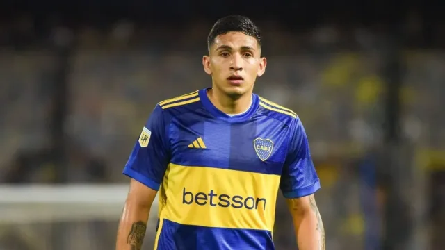 Boca aguarda que Al-Qadsiah deposite los 15 millones de dólares por la cláusula salida de Ezequiel Fernández