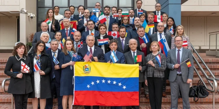 Embajadores de 35 países se unieron para reclamar transparencia en Venezuela