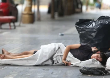 La pobreza bajó al 26,9 % en el tercer trimestre de 2025, según el Gobierno