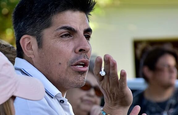“No duermo, no como, estoy desesperado”: un intendente se quebró en una entrevista tras los despidos que dispuso el Gobierno en un complejo cordobés