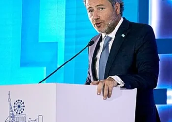 El Gobierno aceptó las renuncias de dos juezas, un fiscal y una defensora pública federal