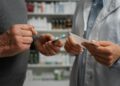 Fuerte ajuste en Salud: el Gobierno recortó más de $63.000 millones en áreas críticas y medicamentos
