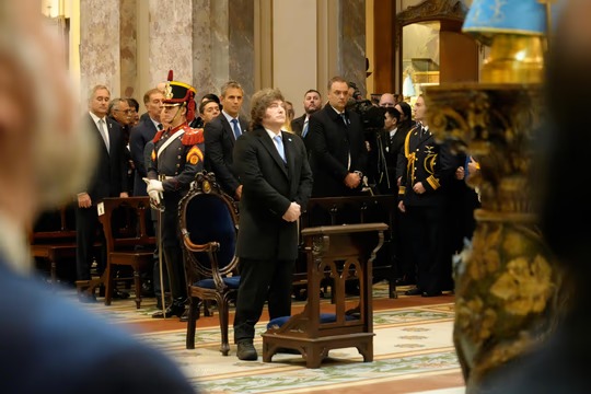 Las críticas de la Iglesia al Gobierno y el complejo vínculo ante la potencial visita del papa León XIV