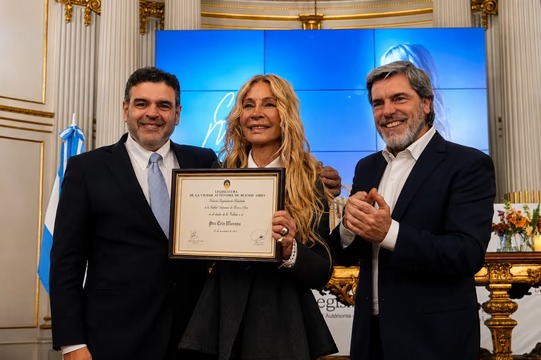 Cris Morena fue reconocida como Personalidad Destacada de la Cultura en la Legislatura porteña