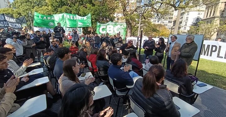 Movimientos sociales y universitarios salen a la calle: los motivos