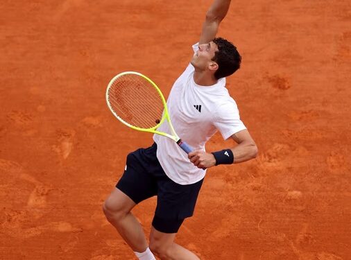 Juan Manuel Cerúndolo enfrenta a Matteo Berrettini buscando un histórico pase a cuartos de final de Roland Garros