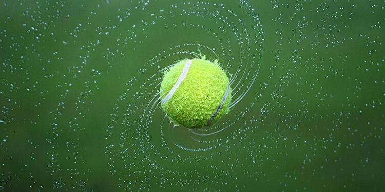 Gran jornada para los argentinos en el ATP 250 de Kitzbühel: triunfos de Etcheverry, Báez y Navone