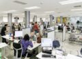 El Gobierno oficializó aumentos para estatales y un pago extraordinario de $80.000