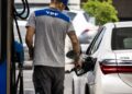 El precio de los combustibles aumentó más de 550% en la gestión de Milei y deterioró a los salarios del sector privado