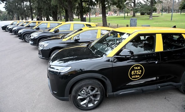 La Ciudad impulsa taxis eléctricos con créditos muy accesibles: ¿cómo acceder a los mismos?
