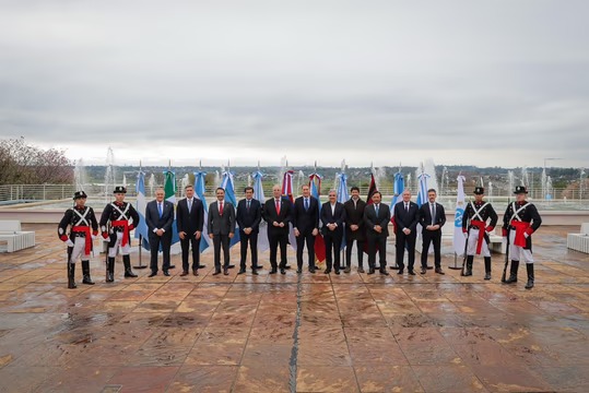 El Gobierno reúne a gobernadores del Norte Grande para buscar respuestas al planteo de las zonas cálidas